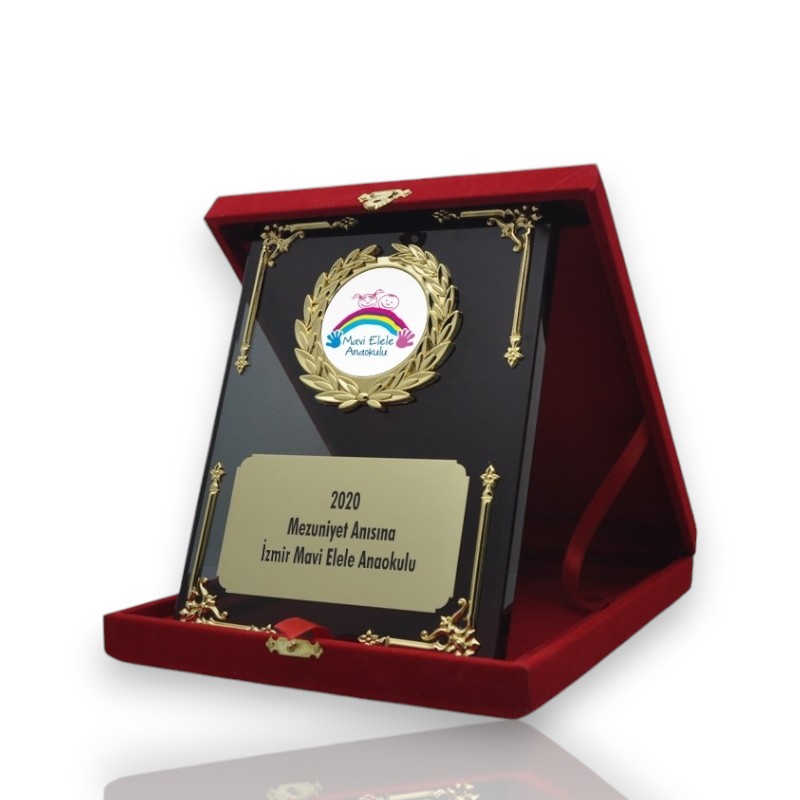 metal-gold-desenli-kadife-kutulu-kristal-plaket